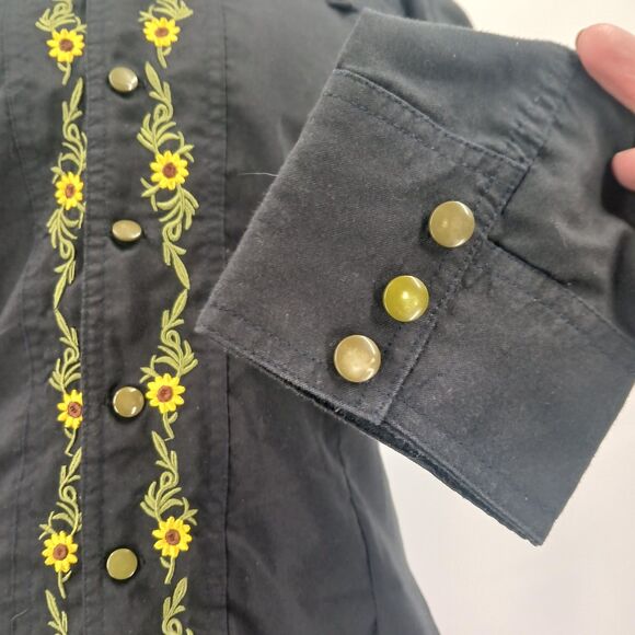 vintage Womens black button front flower embroidered westernwear top size M - Picture 7 of 8